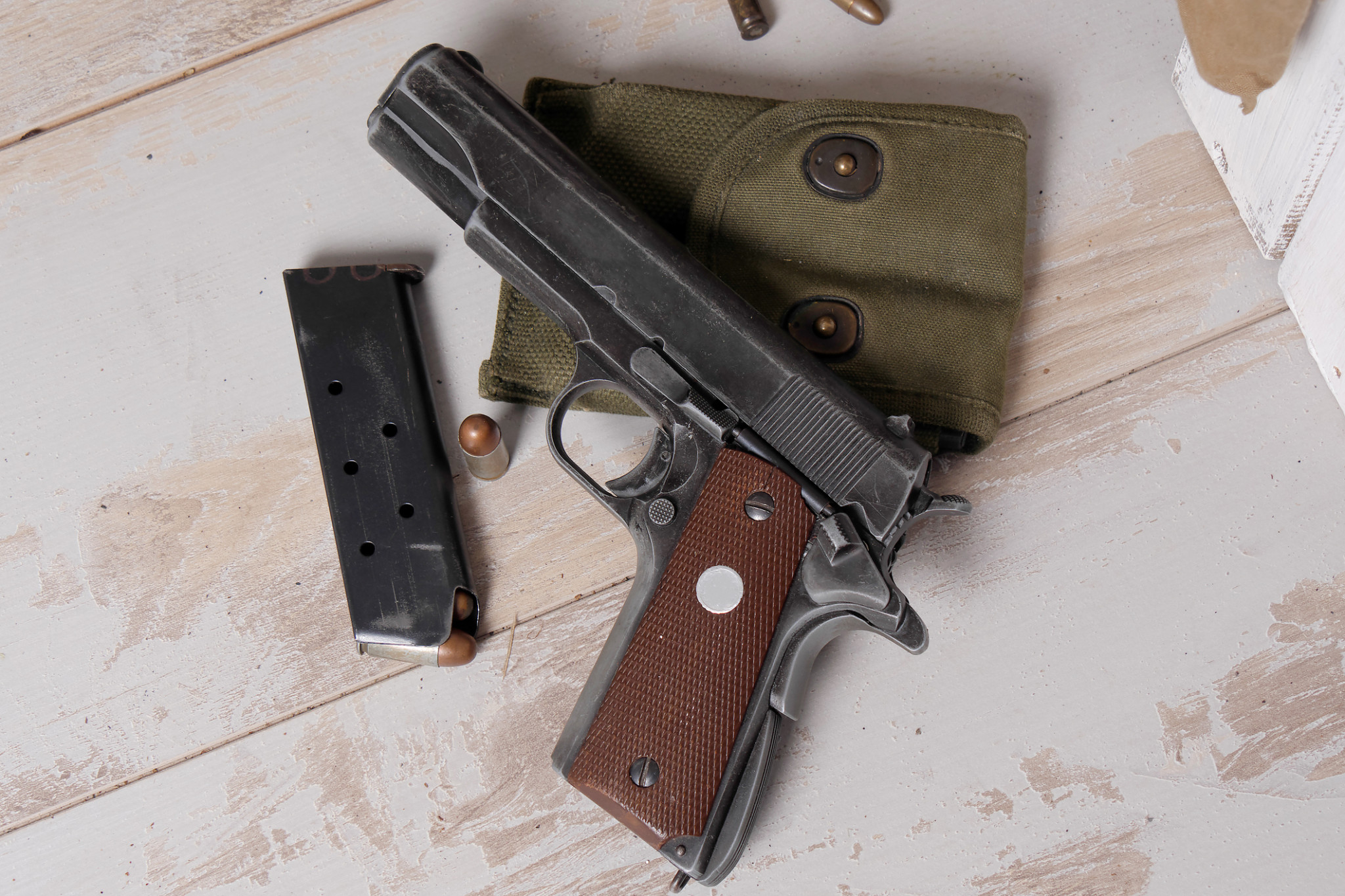 pistol handgun with cartridges