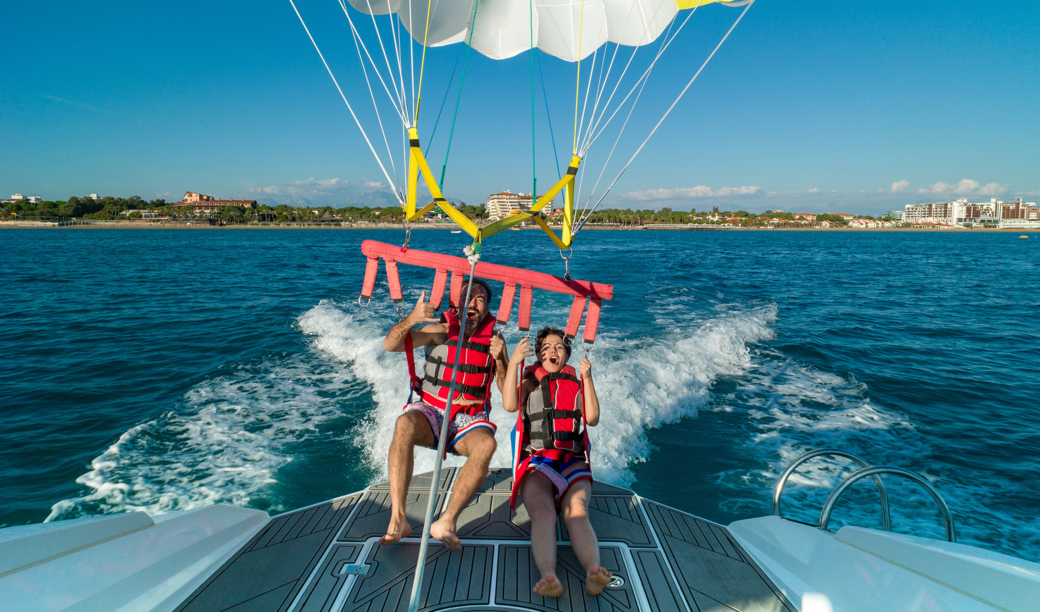 Safety Tips for Parasailing Operators